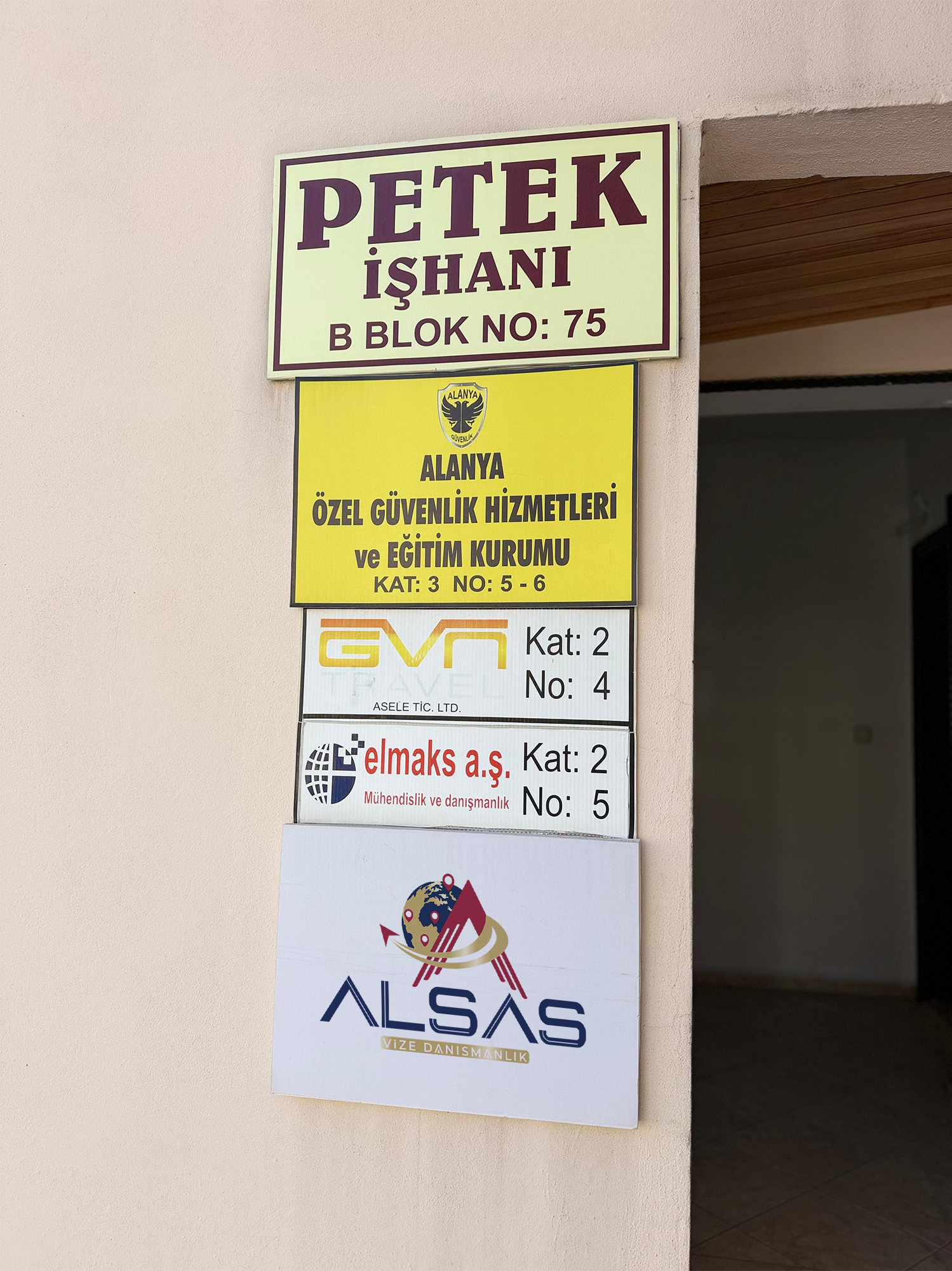 Loren Vize Ofis Binası - Dış Görünüm